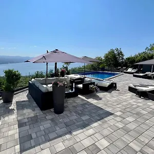 White Pearl Diamond, Mit Meerblick & Pool Opatija