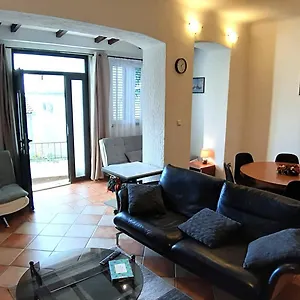 Apartment Vuzar, Opatija